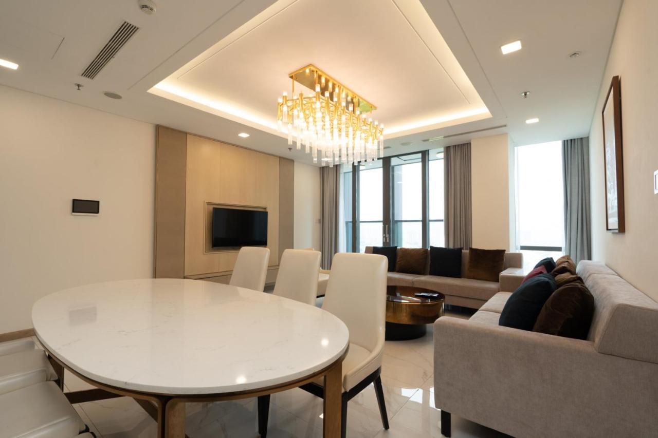 Landmark 81 Vinhomes Central Park Luxury Apartment Хошимин Экстерьер фото